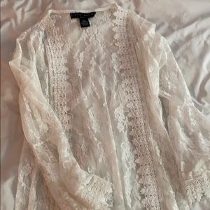 White lace duster